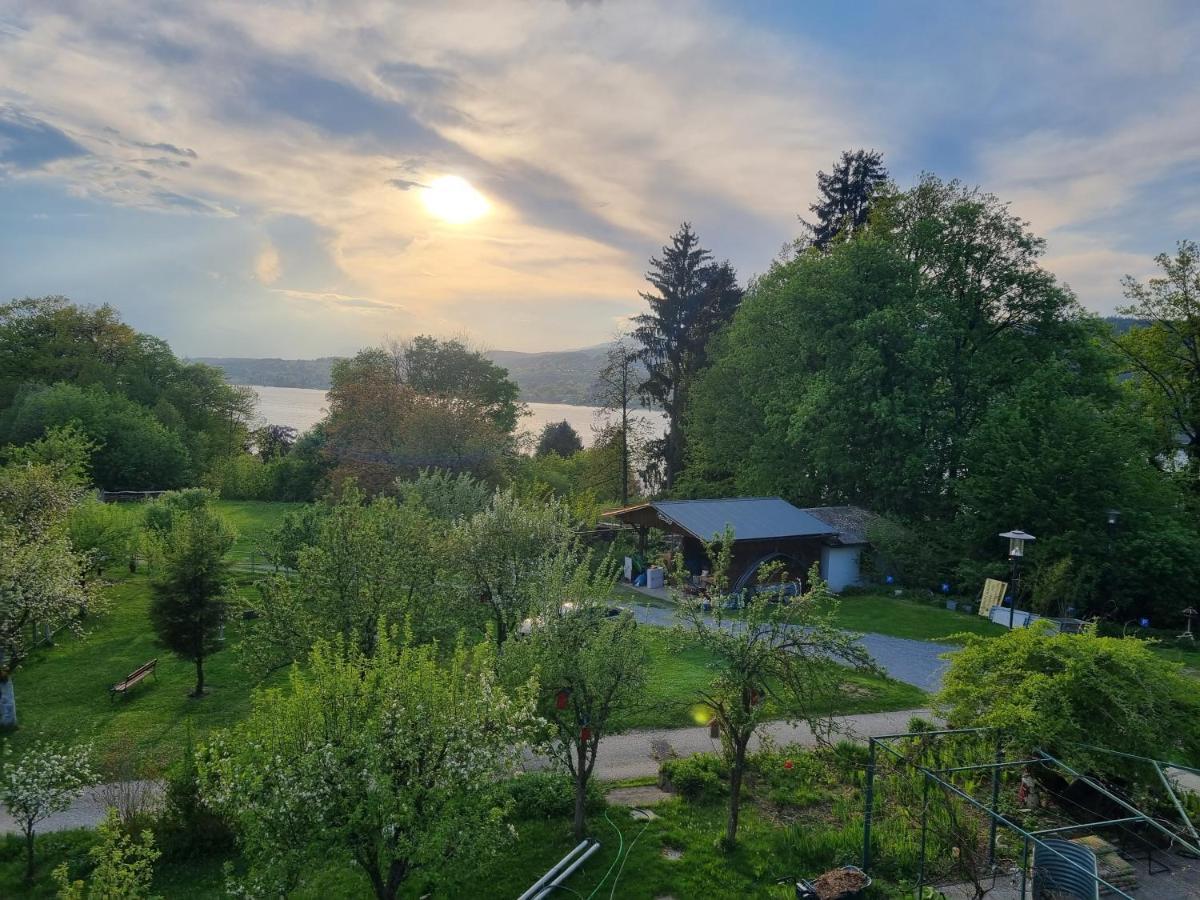 Pension Waldesruh Velden am Wörthersee Buitenkant foto